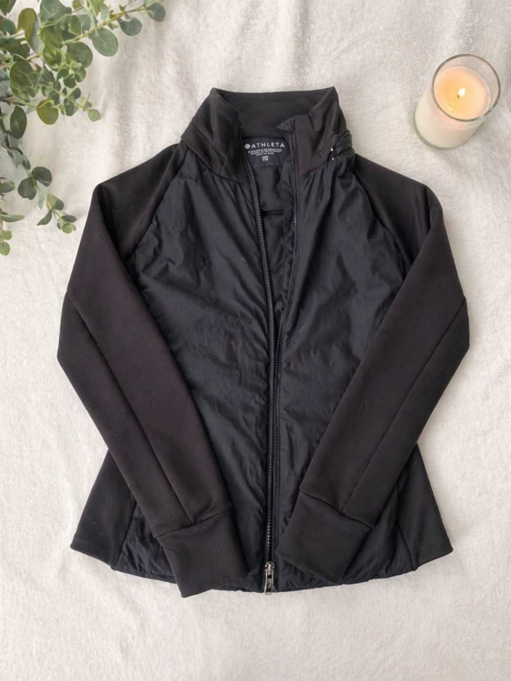 Athleta Black Zip-Up Jacket w/ Thumbholes – Size XXS